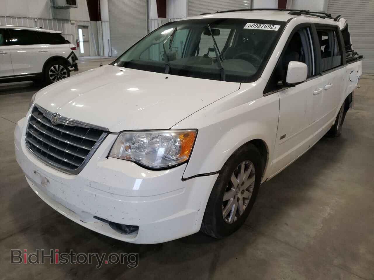 2008 CHRYSLER MINIVAN - VIN: 2A8HR54PX8R839533 - Фото 2