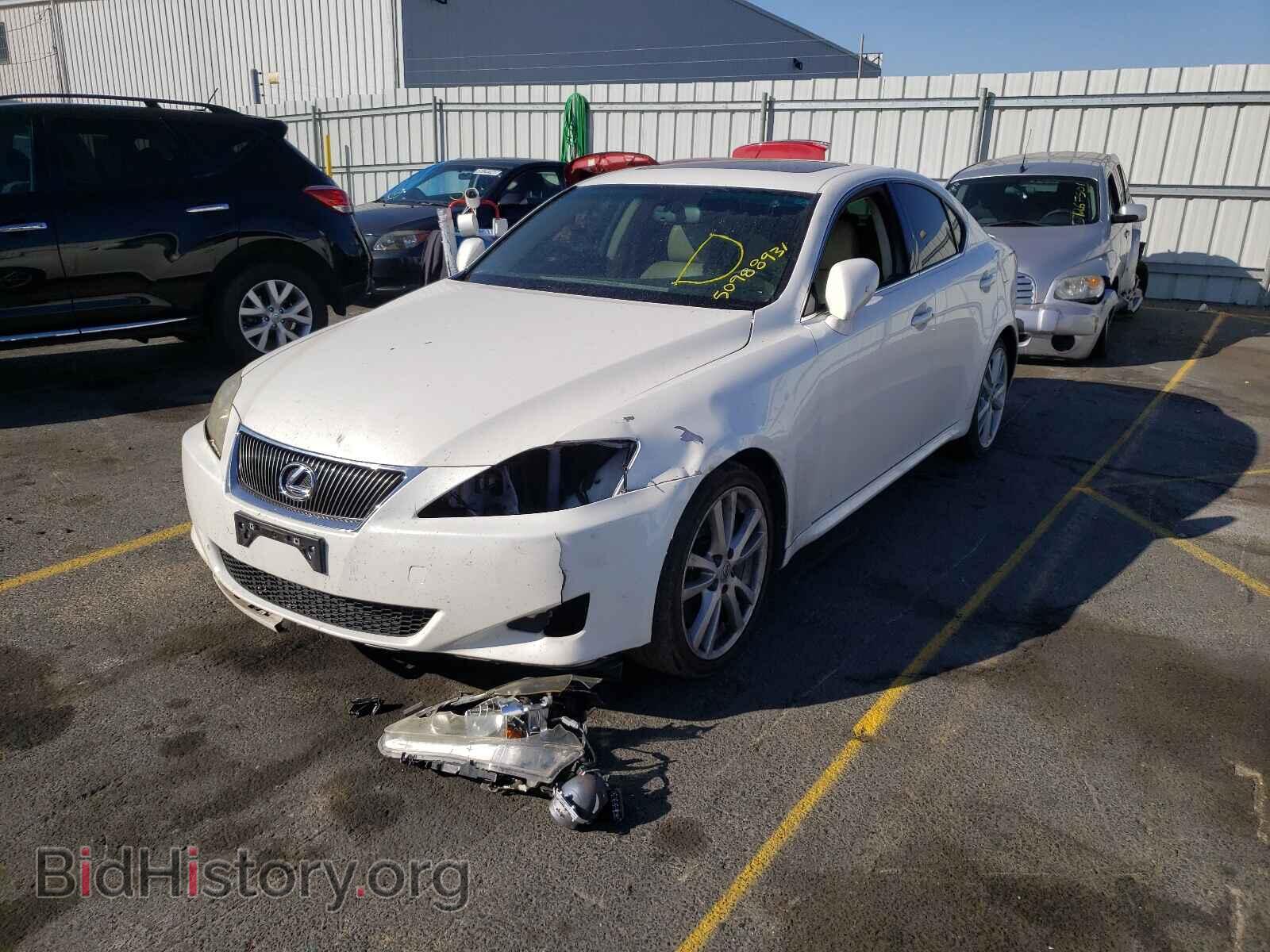 2006 LEXUS IS - VIN: JTHBE262X65011810 - Фото 2