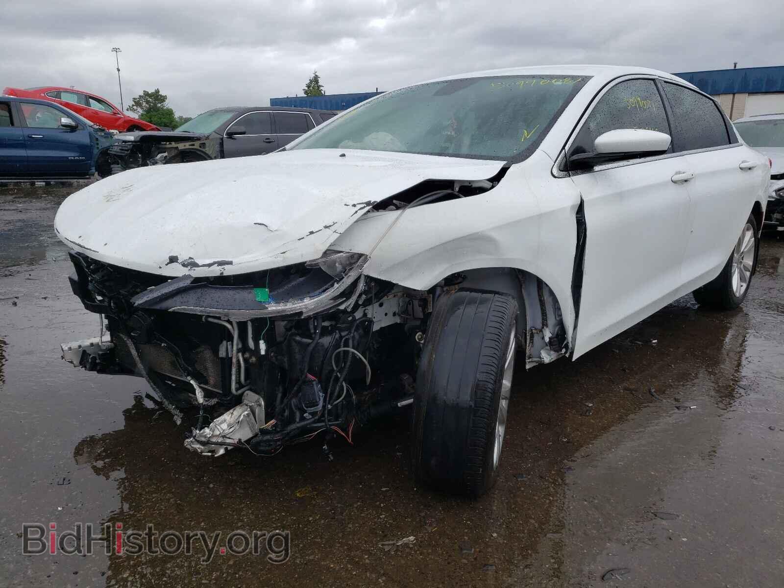 2015 CHRYSLER 200 - VIN: 1C3CCCAB2FN712323 - Photo 2