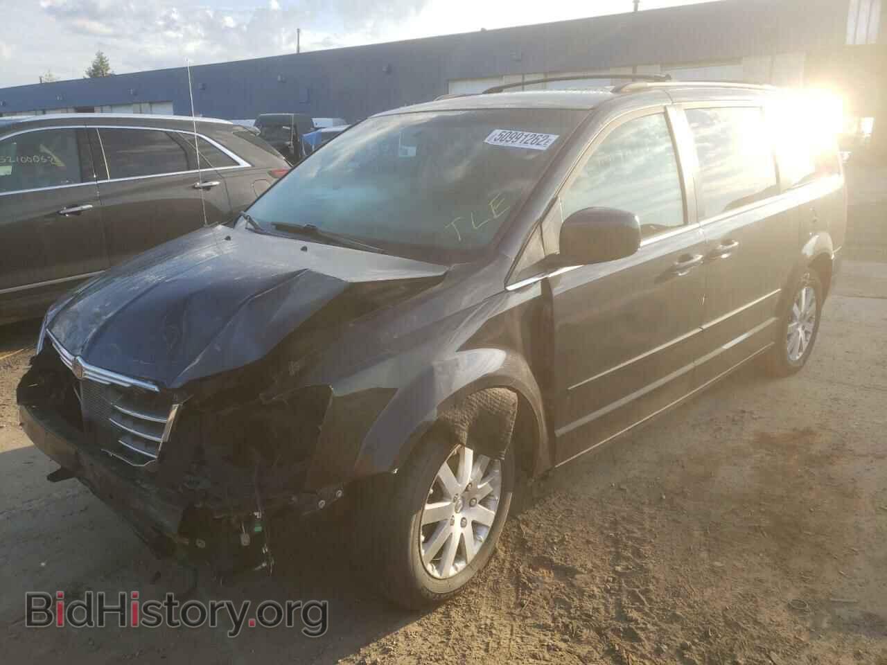 2008 CHRYSLER MINIVAN - VIN: 2A8HR54P98R741061 - Фото 2