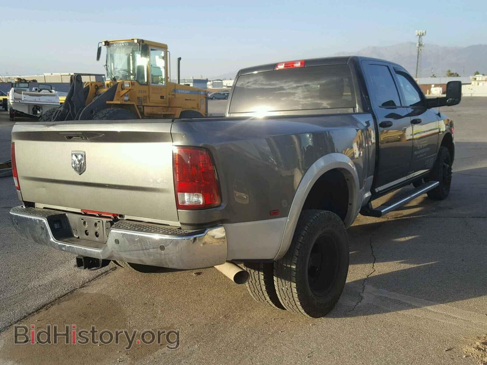 2015 RAM 3500 - VIN: 3C63RRGLXFG542208 - Фото 4