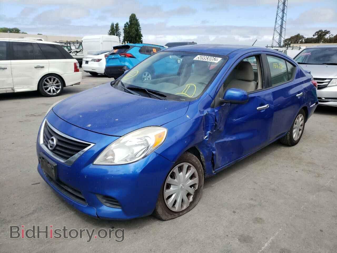 2013 NISSAN VERSA - VIN: 3N1CN7AP1DL820344 - Фото 2