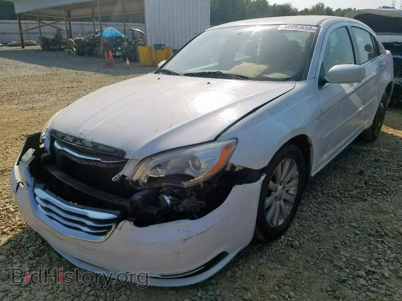 2012 CHRYSLER 200 - VIN: 1C3CCBBB1CN190949 - Фото 2