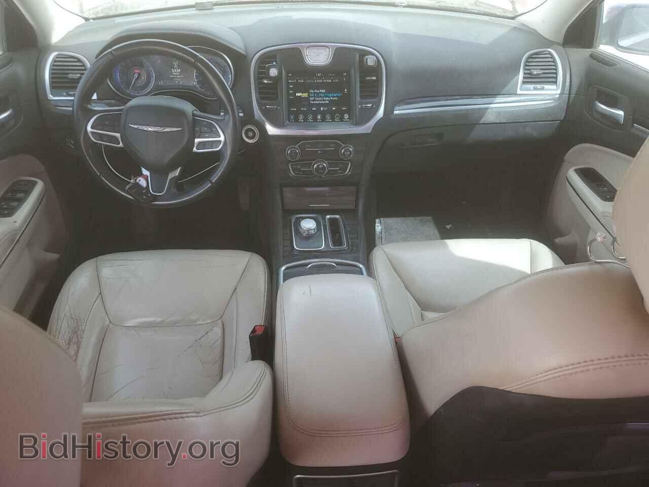 2017 CHRYSLER 300 - VIN: 2C3CCAAG2HH647355 - Фото 8