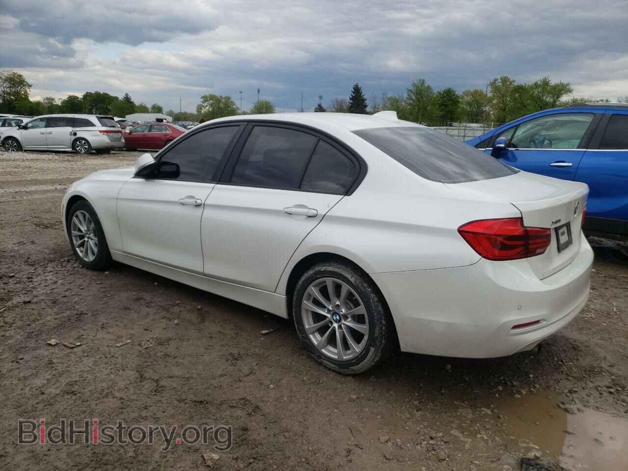 2016 BMW 3 SERIES - VIN: WBA8E5G58GNU20974 - Фото 2