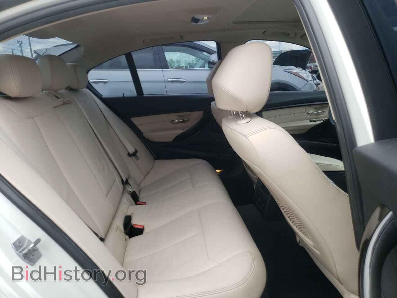 2016 BMW 3 SERIES - VIN: WBA8E5G58GNU20974 - Фото 10