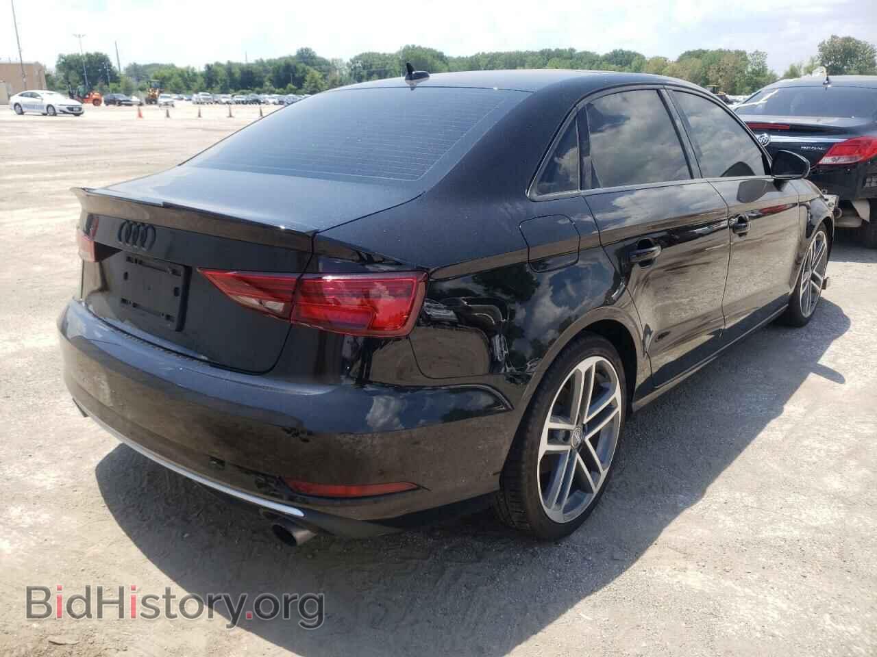 2017 AUDI A3 - VIN: WAUB8GFF8H1007805 - Фото 4