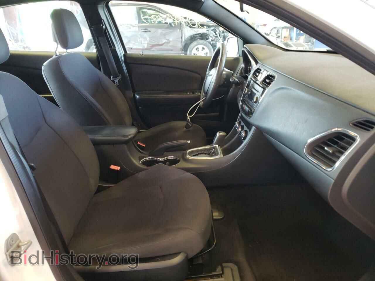 2012 CHRYSLER 200 - VIN: 1C3CCBAB3CN248318 - Photo 5