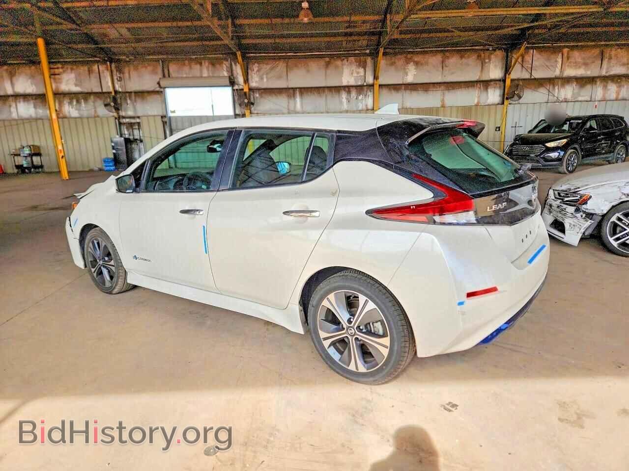2018 NISSAN LEAF - VIN: 1N4AZ1CP3JC308259 - Фото 2