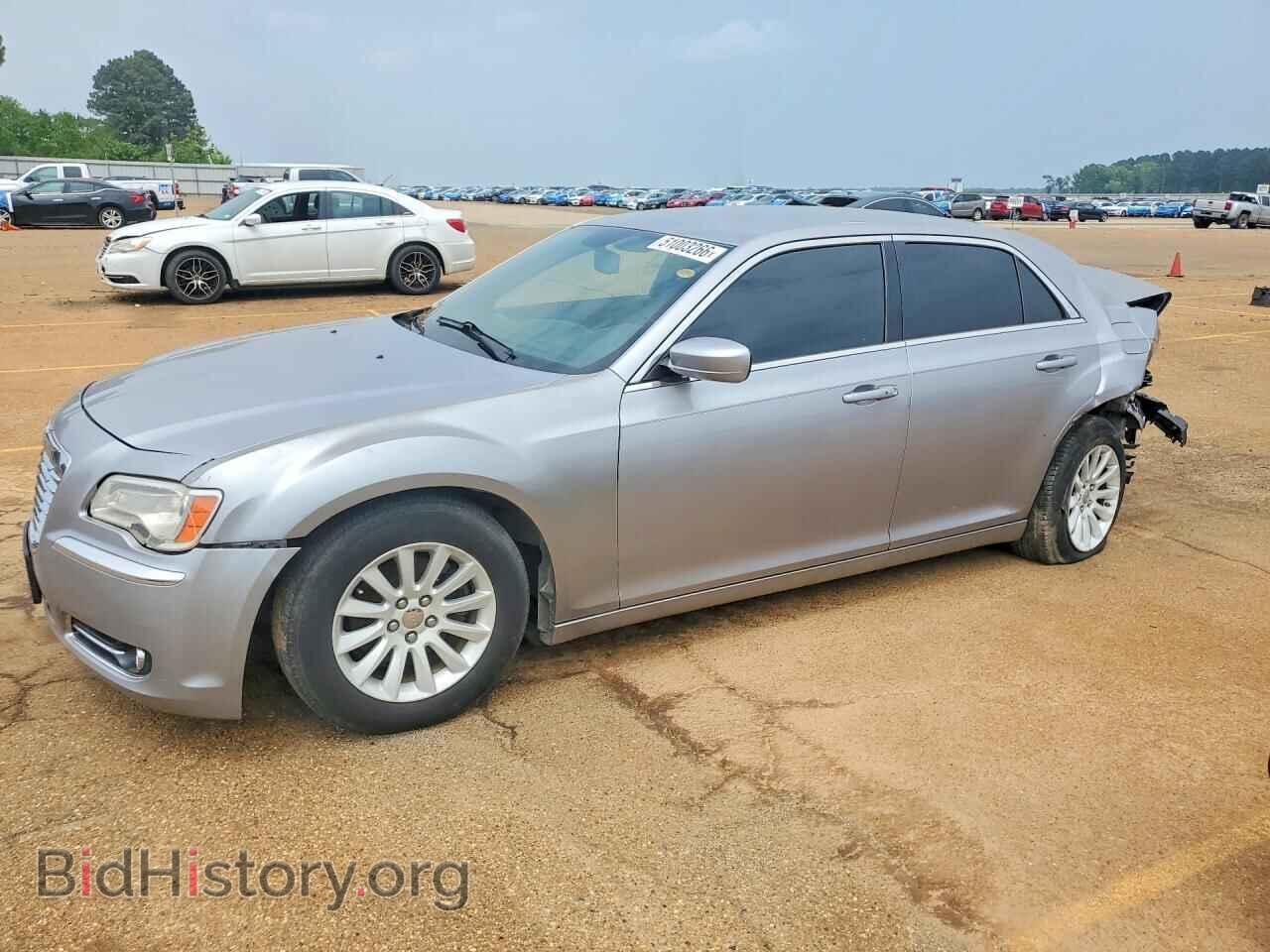 Фотография 2C3CCAAG9EH372837 - CHRYSLER 300 2014