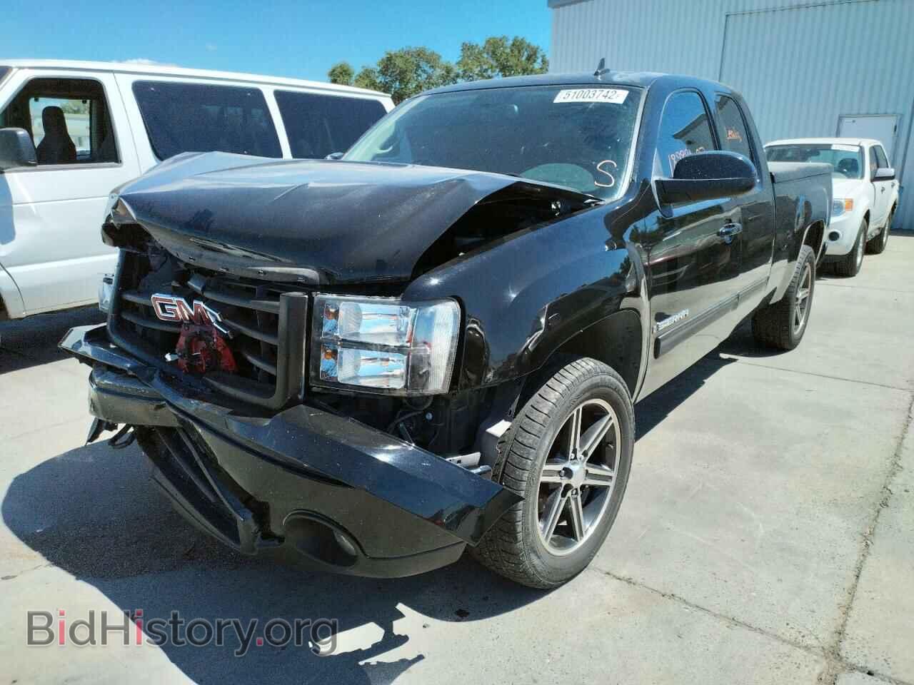 2007 GMC SIERRA - VIN: 2GTEC19J771715614 - Фото 2