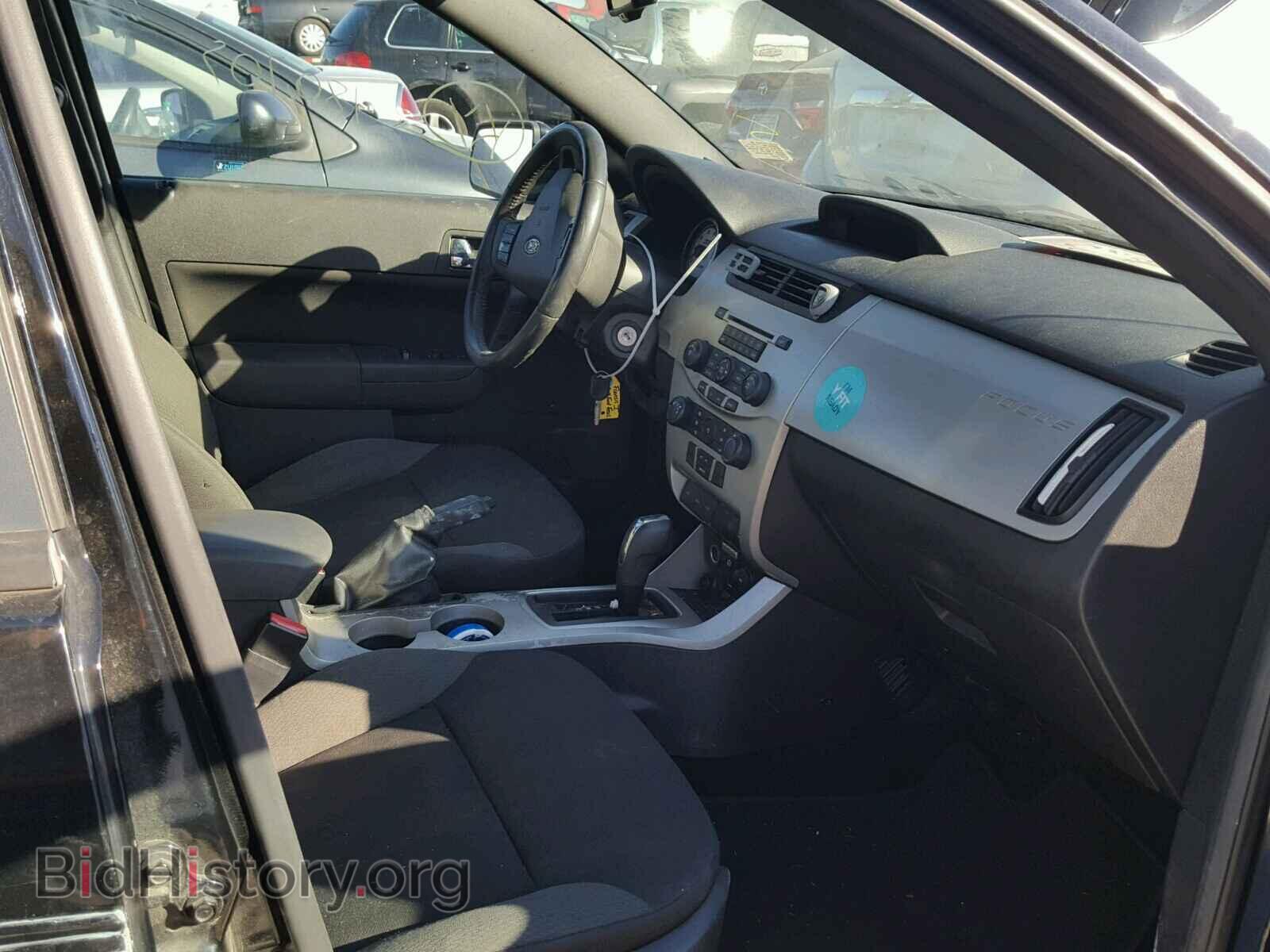 2009 FORD FOCUS - VIN: 1FAHP36N19W252987 - Photo 5