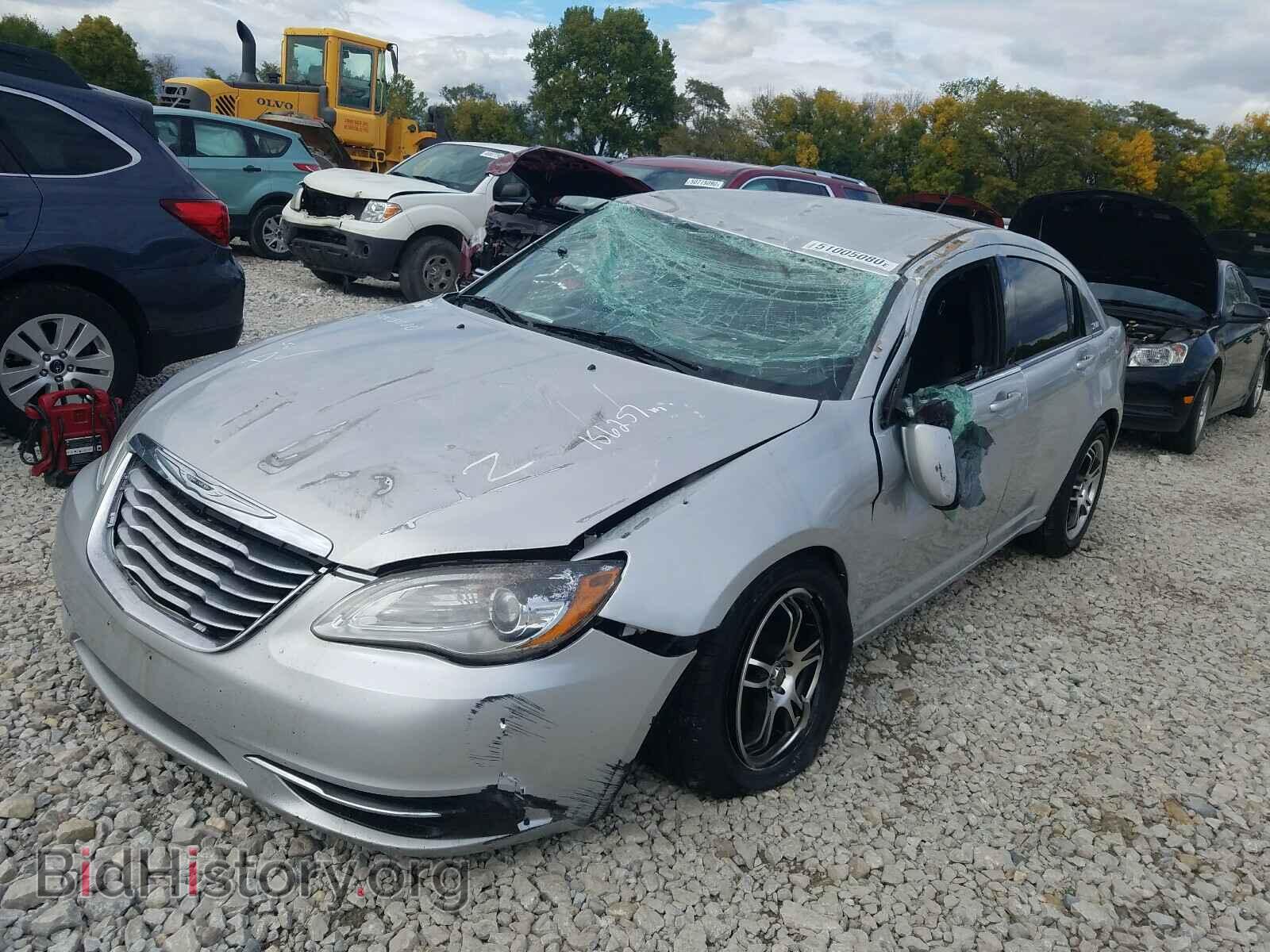 2012 CHRYSLER 200 - VIN: 1C3CCBAB3CN100959 - Фото 2