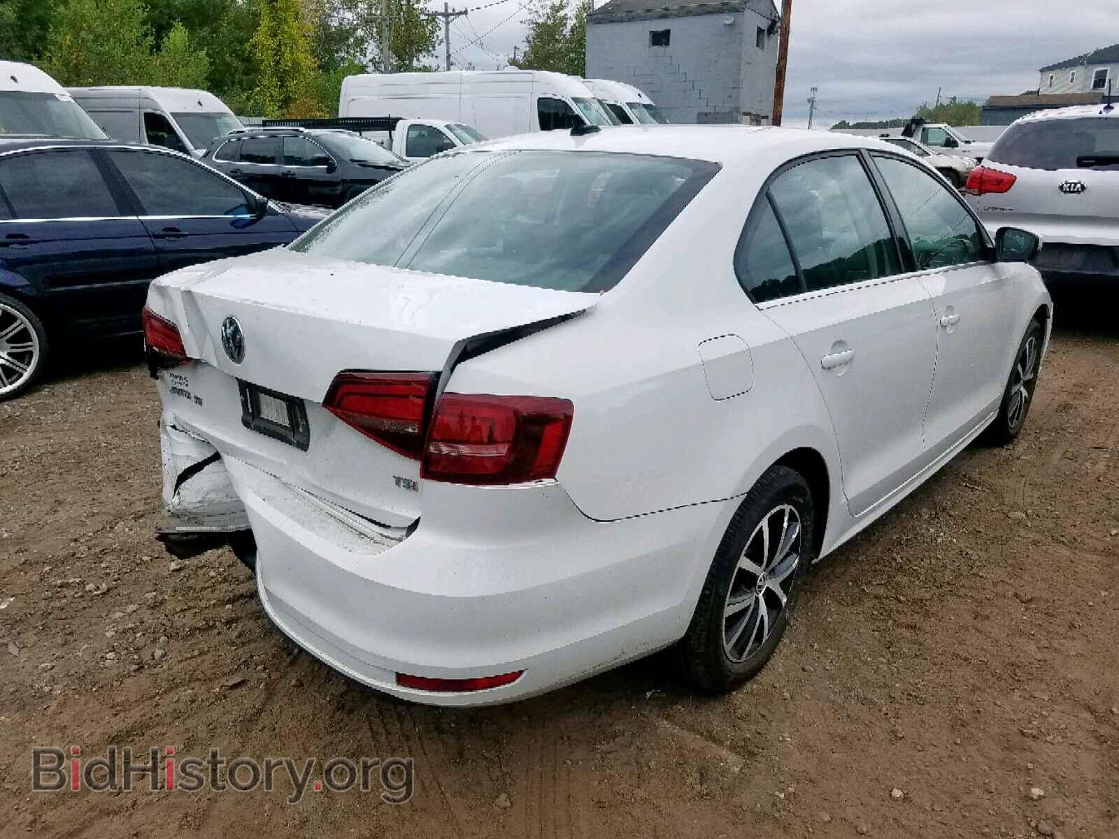 2017 VOLKSWAGEN JETTA - VIN: 3VWDB7AJ5HM326717 - Фото 4