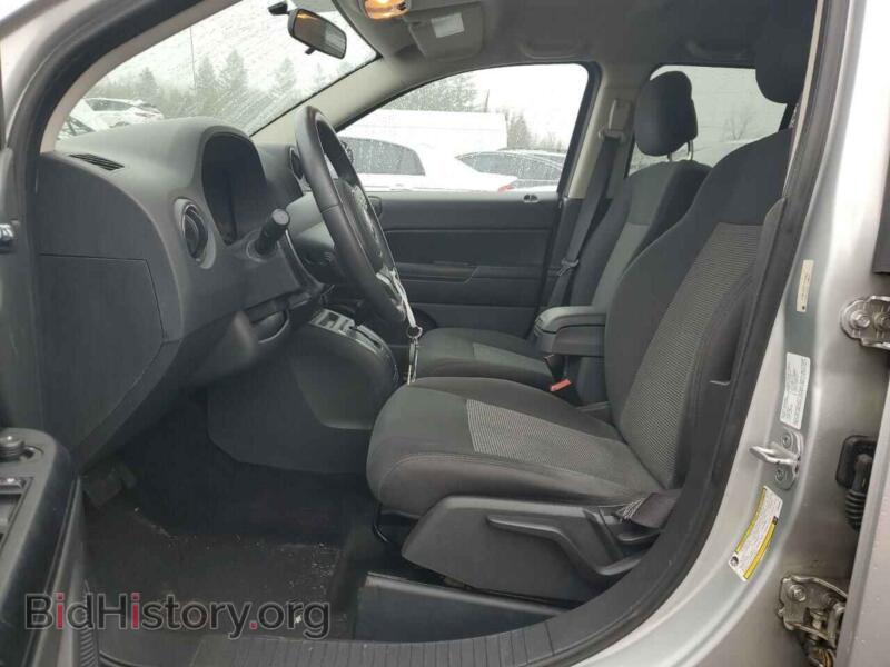 2012 Jeep COMPASS (VIN 1C4NJCAB2CD666830) — photo 7 of 13