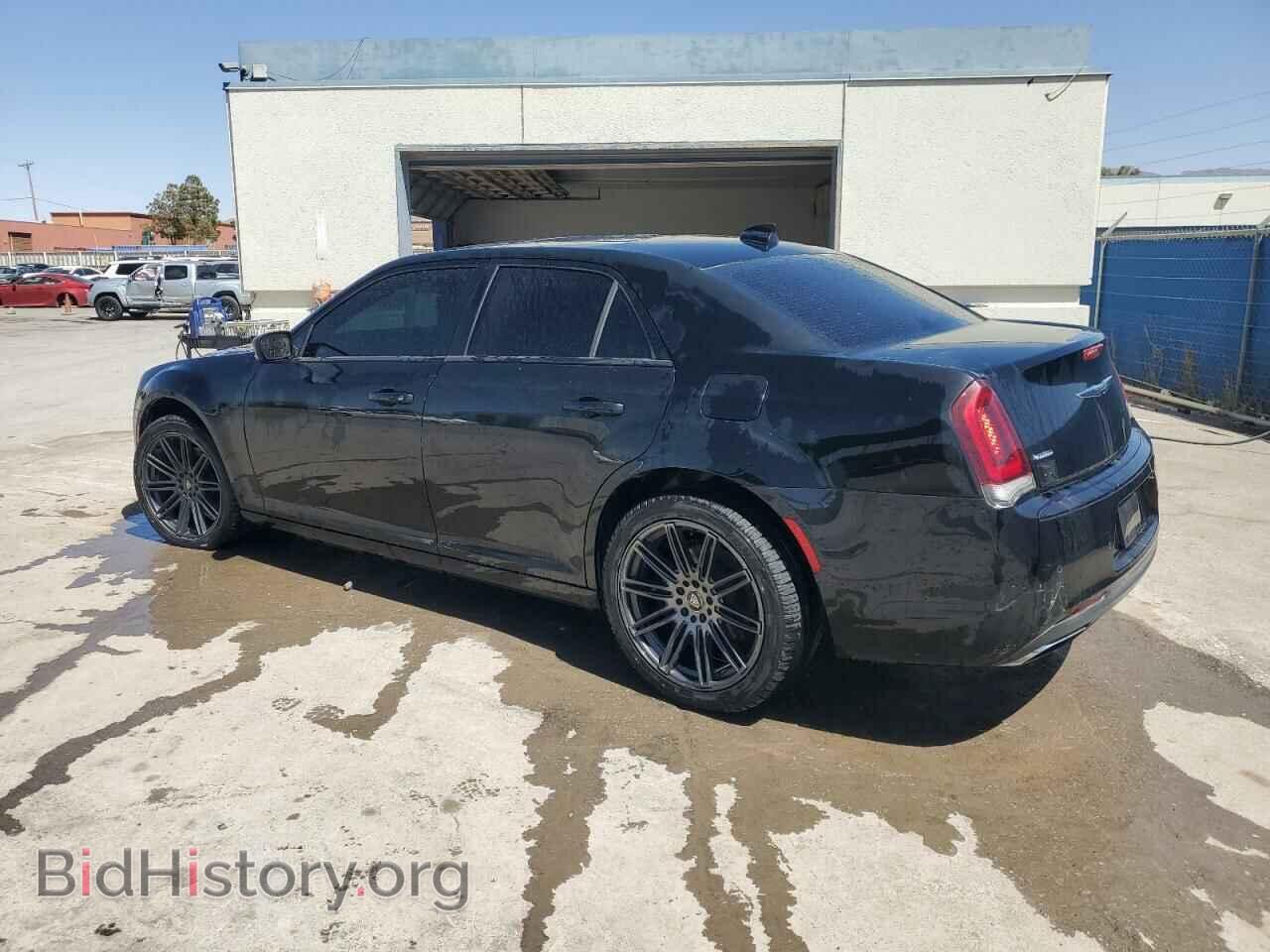2016 CHRYSLER 300 - VIN: 2C3CCAGG4GH349380 - Фото 2