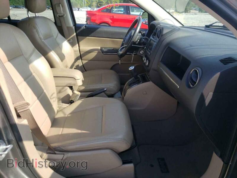 2011 Jeep COMPASS (VIN 1J4NT5FB3BD224873) — фото 5 из 10