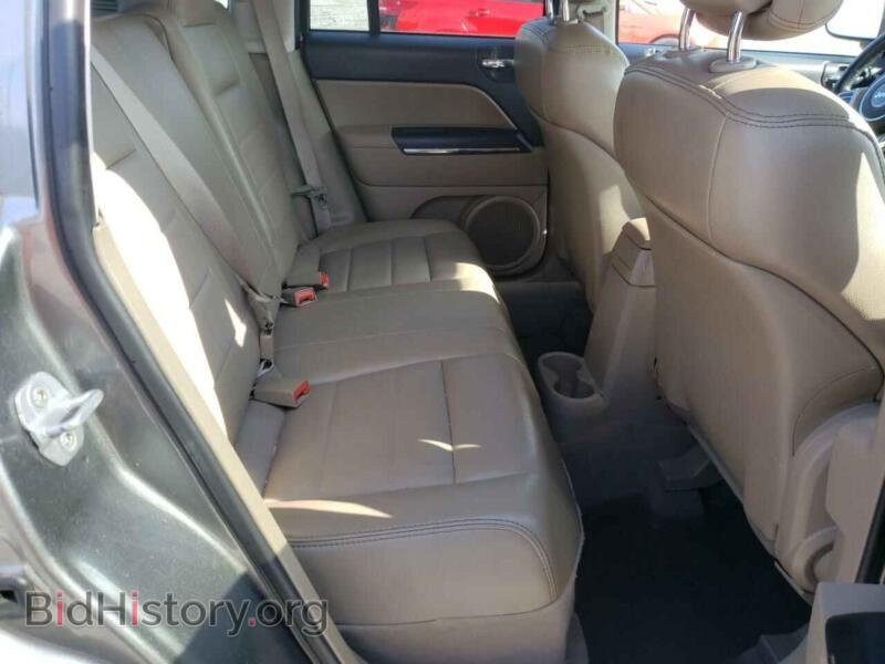 2011 Jeep COMPASS (VIN 1J4NT5FB3BD224873) — фото 6 из 10