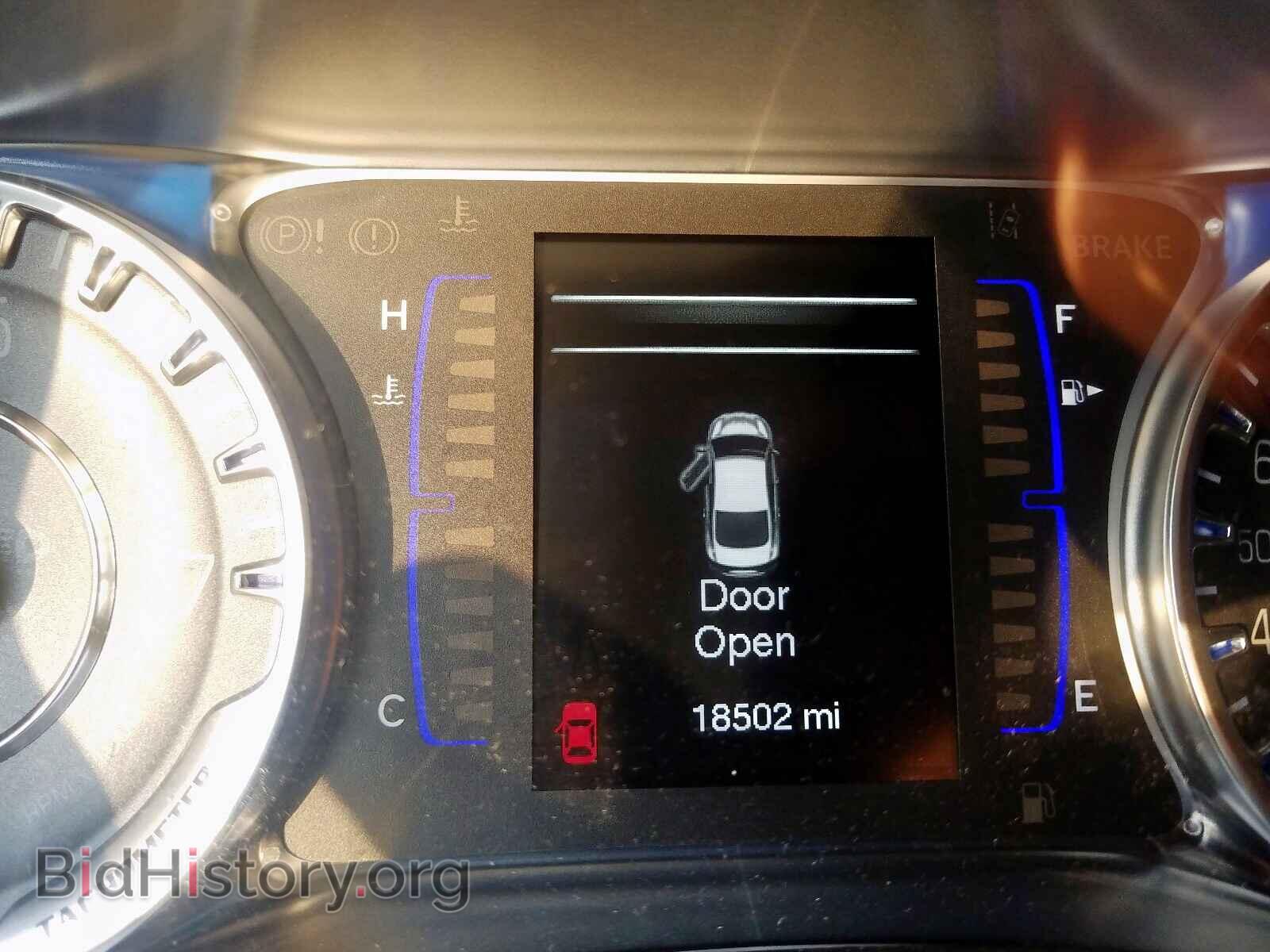 2016 CHRYSLER 200 - VIN: 1C3CCCAB6GN133028 - Photo 8