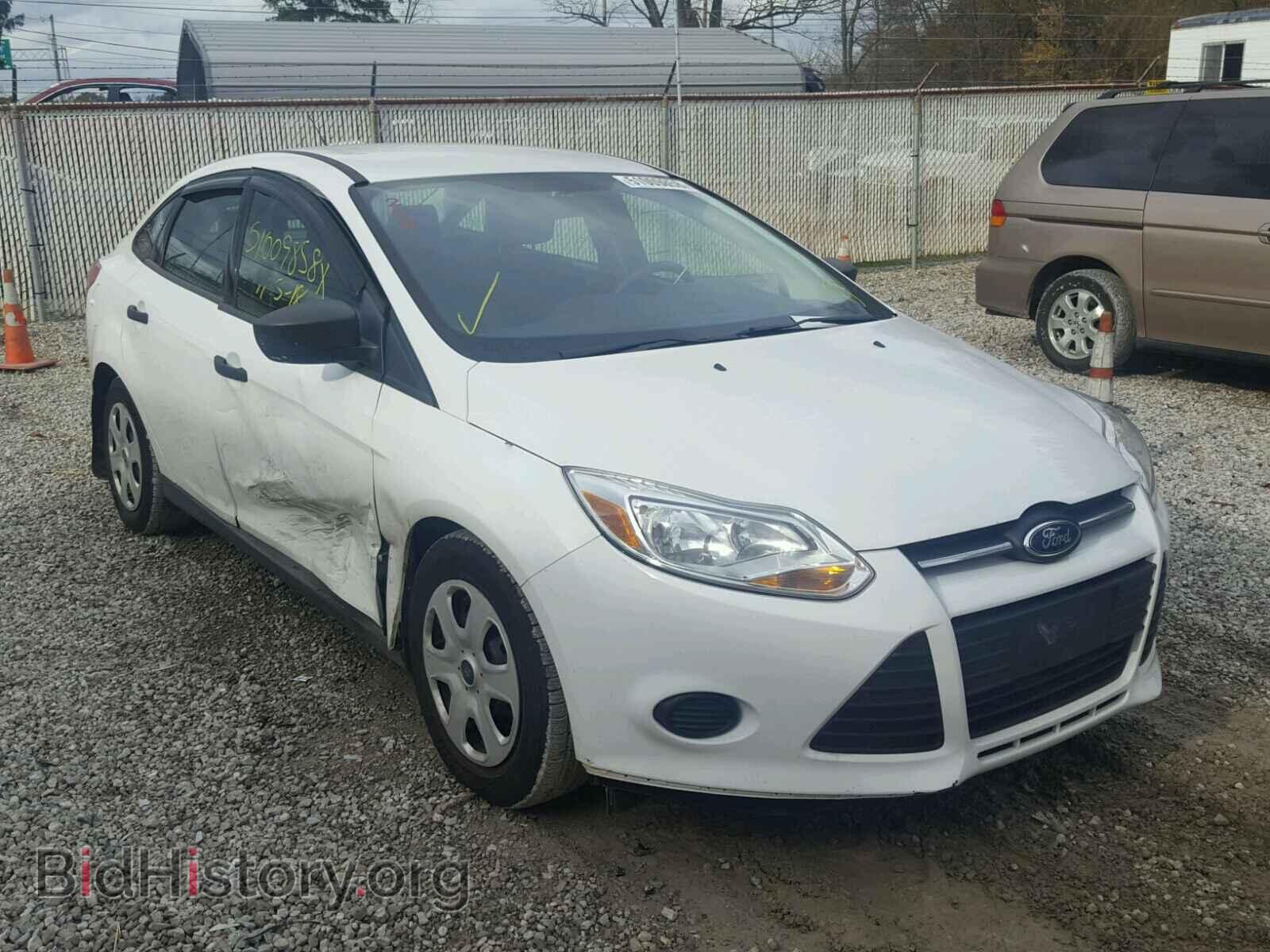 Photo 1FAHP3E29CL446912 - FORD FOCUS 2012