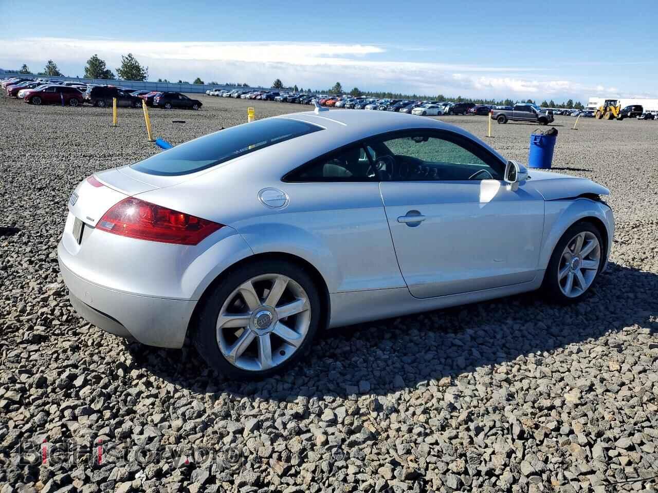 2010 AUDI TT - VIN: TRUKFAFK8A1017801 - Фото 3