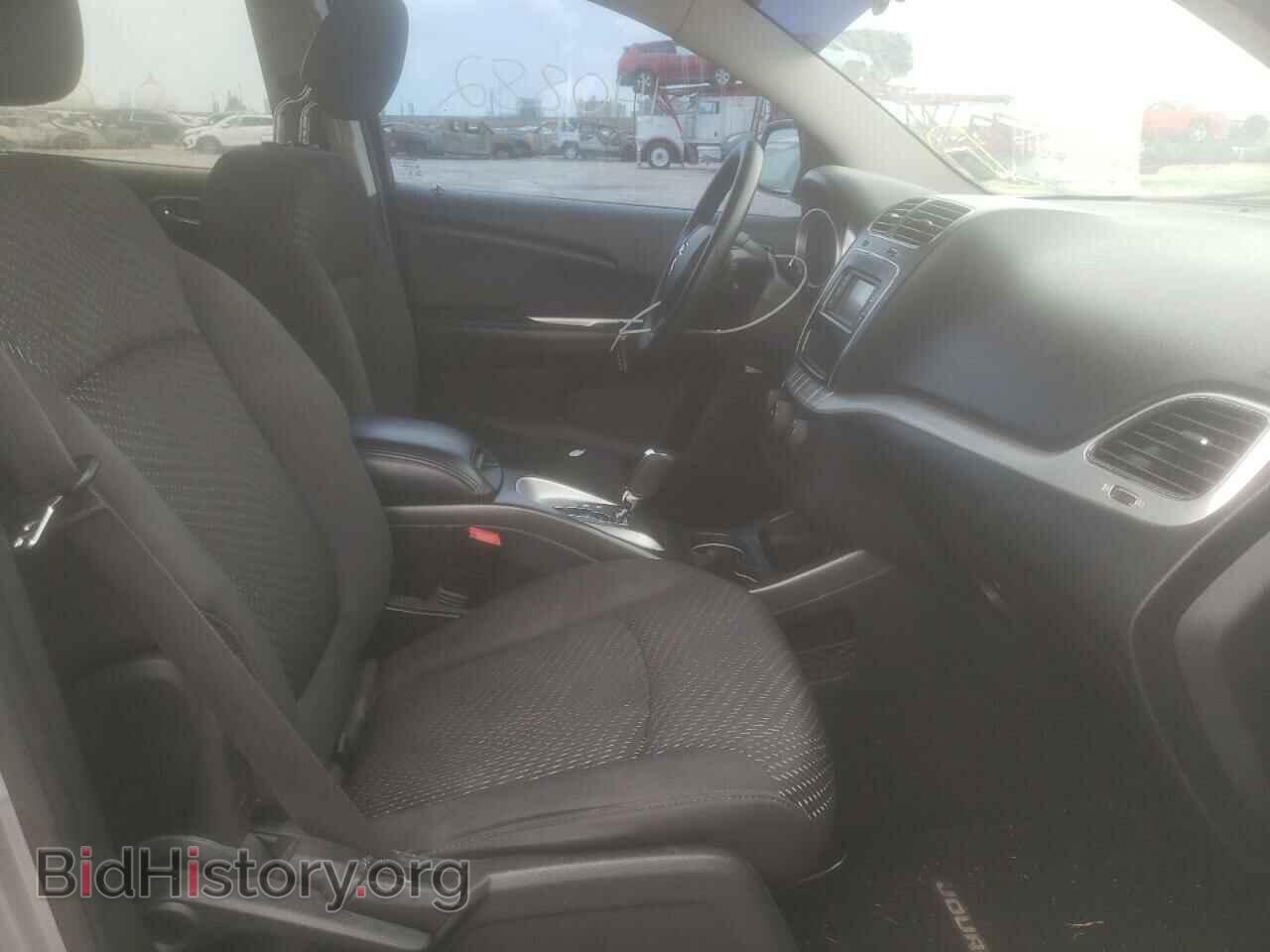 2017 DODGE JOURNEY - VIN: 3C4PDCBG9HT532537 - Фото 5