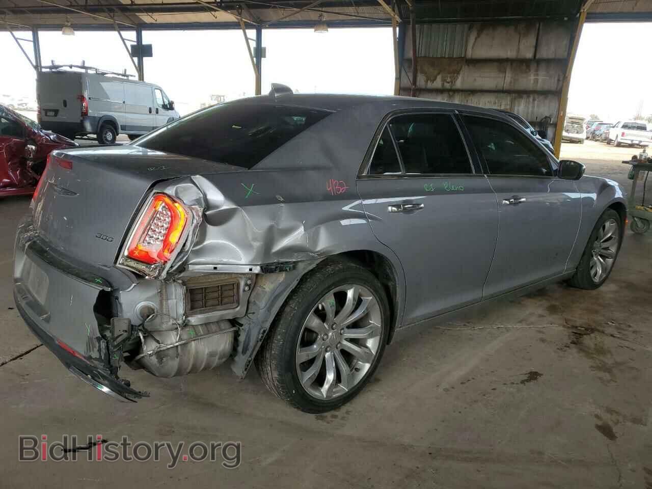 2018 CHRYSLER 300 - VIN: 2C3CCAEG0JH123217 - Фото 3