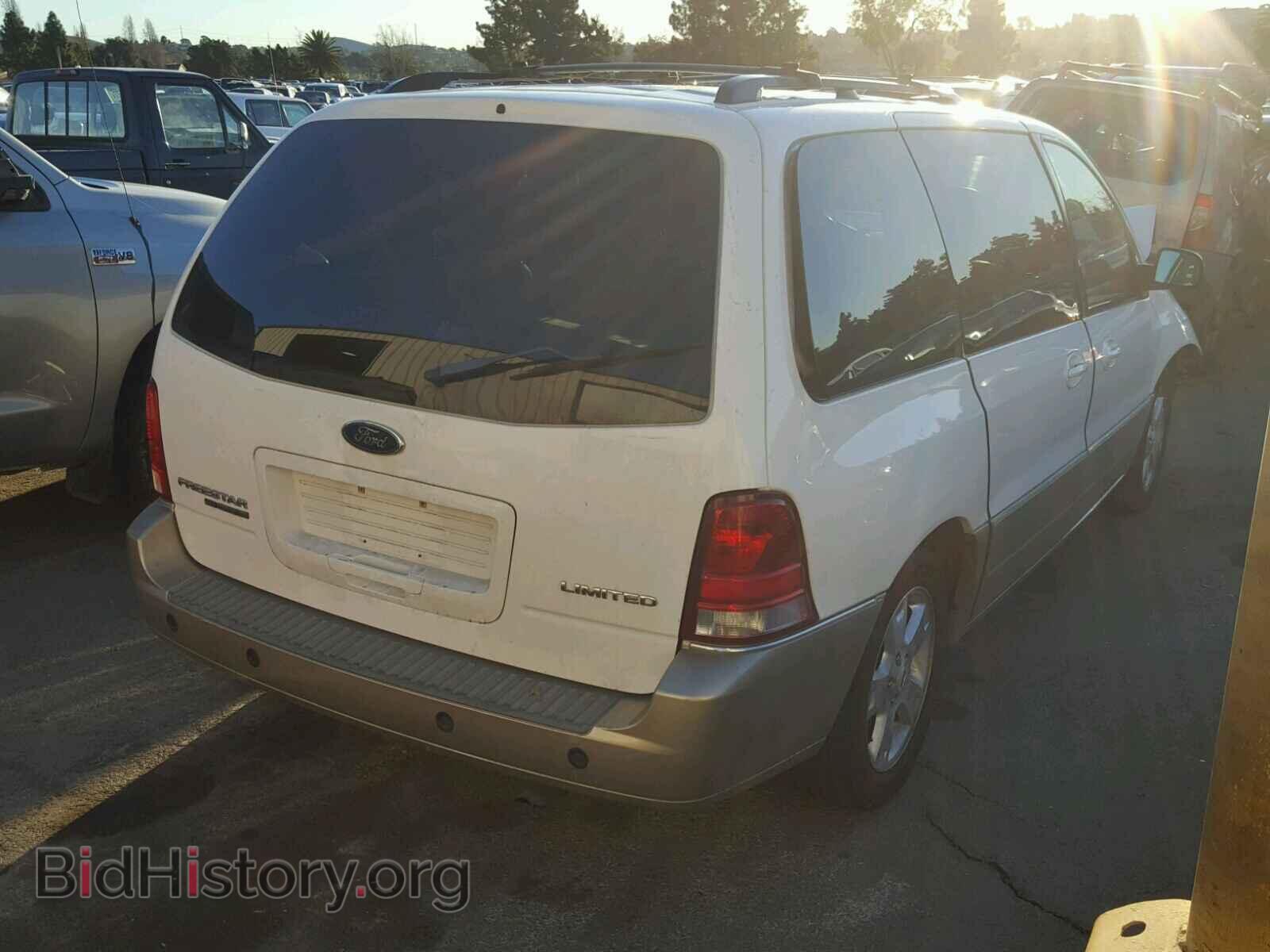 2004 FORD FREESTAR - VIN: 2FMDA58224BA79866 - Фото 4