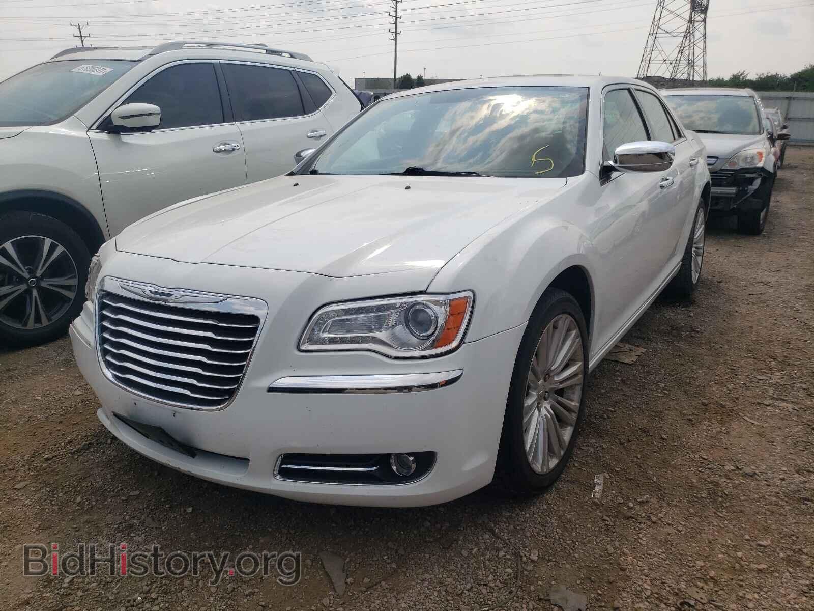 2011 CHRYSLER 300 - VIN: 2C3CA5CG1BH559172 - Фото 2
