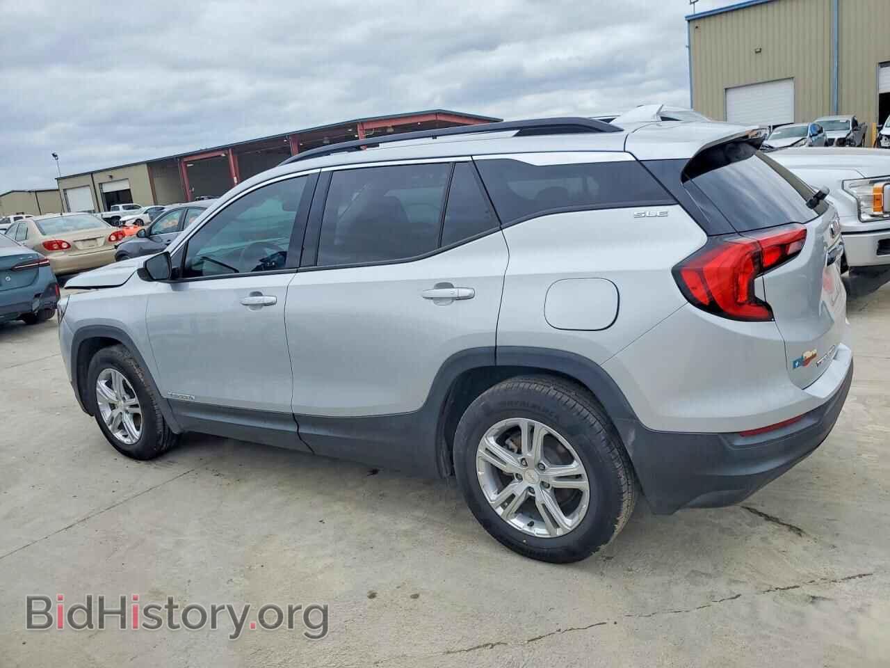 2020 GMC TERRAIN - VIN: 3GKALMEV2LL138304 - Photo 2