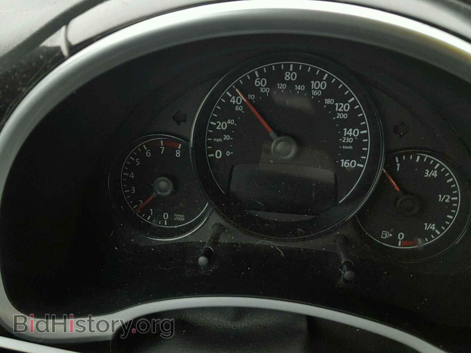 2012 VOLKSWAGEN BEETLE - VIN: 3VWJP7ATXCM650437 - Фото 8