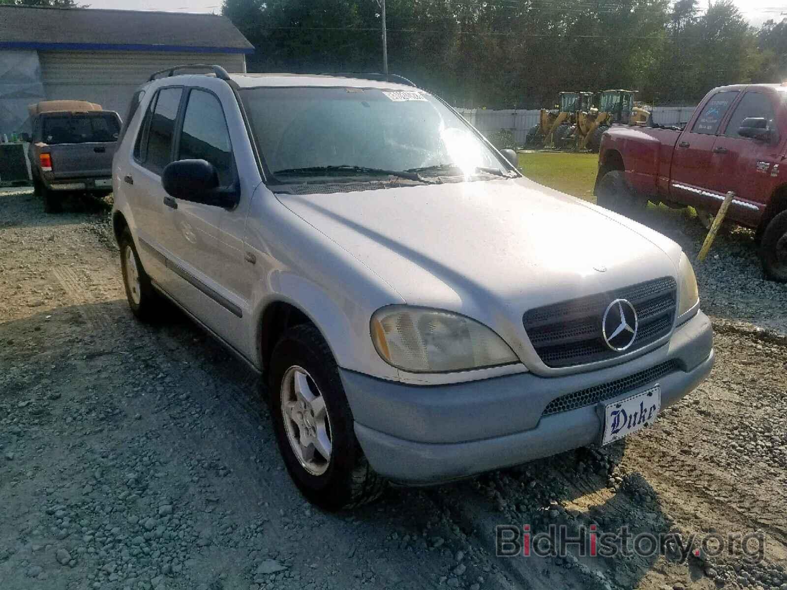 Photo 4JGAB54E3XA095929 - MERCEDES-BENZ ML 320 1999