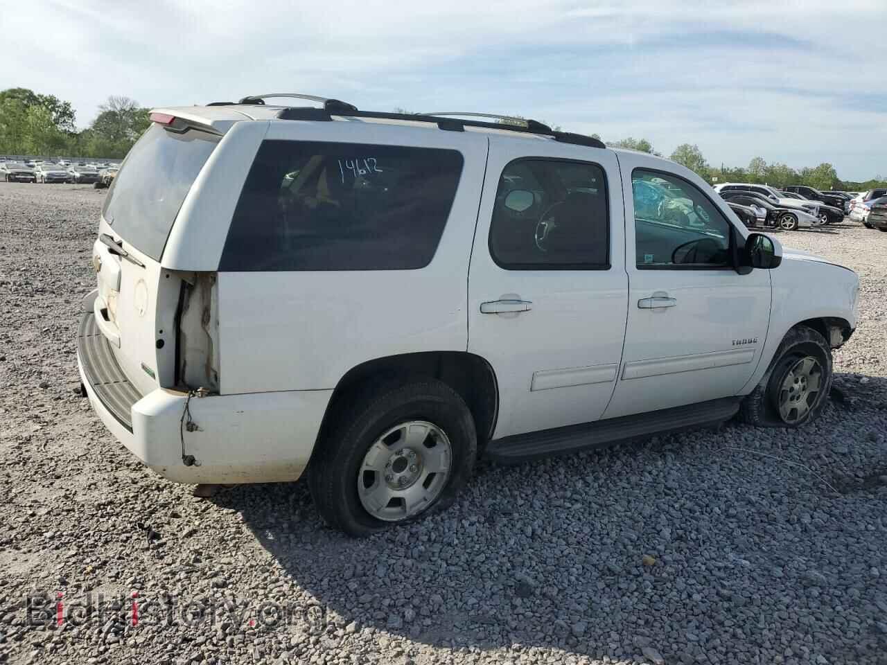 2011 CHEVROLET TAHOE - VIN: 1GNSCAE09BR394716 - Фото 3