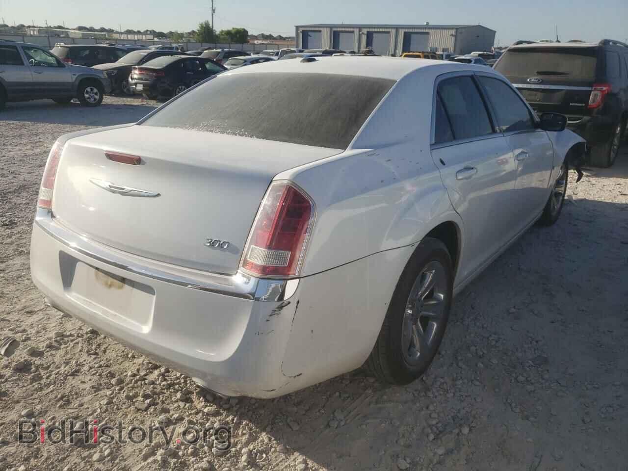 2013 CHRYSLER 300 - VIN: 2C3CCAAG1DH577695 - Фото 4