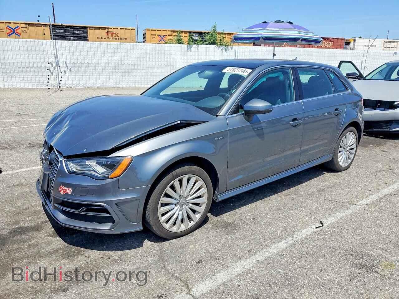 Фотография WAUTPBFF4GA063636 - AUDI A3 2016