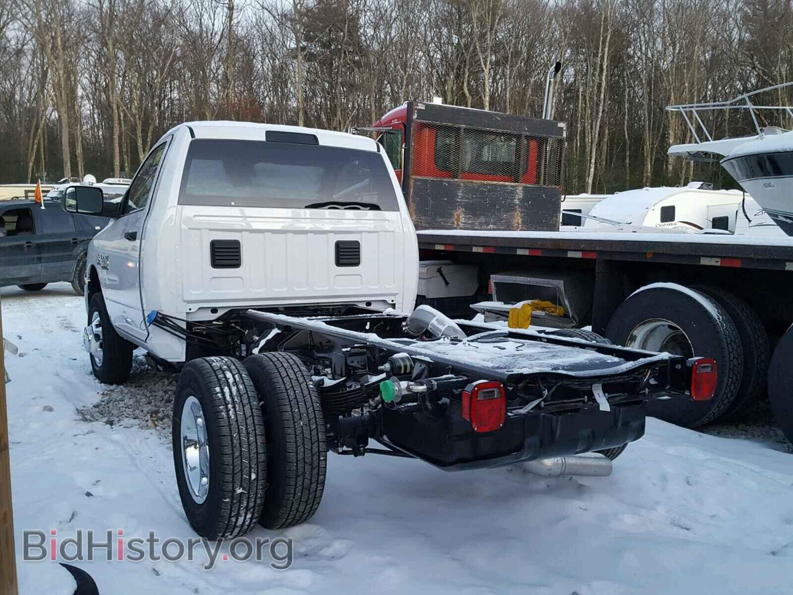 2018 RAM 3500 - VIN: 3C7WRTAL0JG149745 - Фото 3