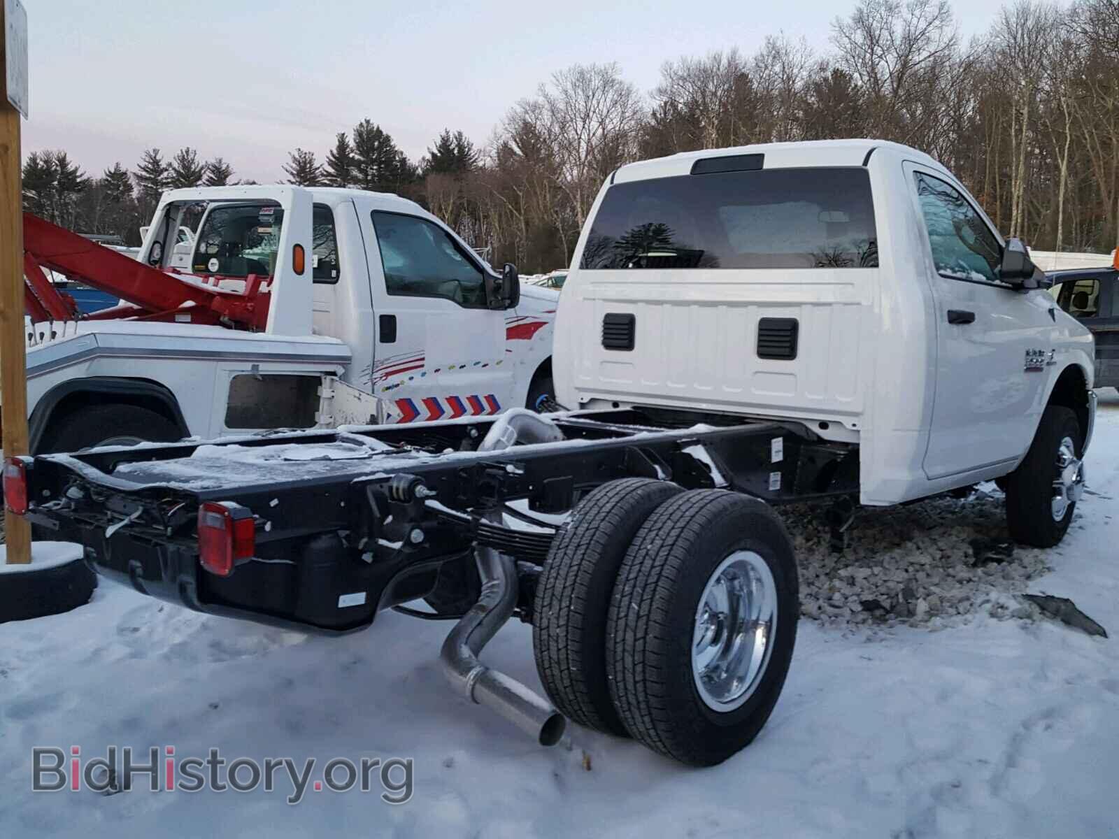 2018 RAM 3500 - VIN: 3C7WRTAL0JG149745 - Фото 4