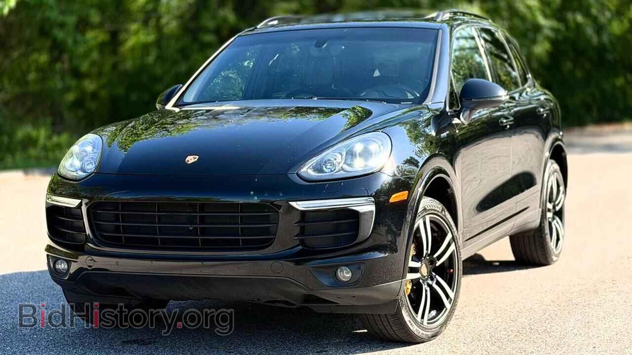 2017 PORSCHE CAYENNE - VIN: WP1AA2A21HKA86947 - Photo 2