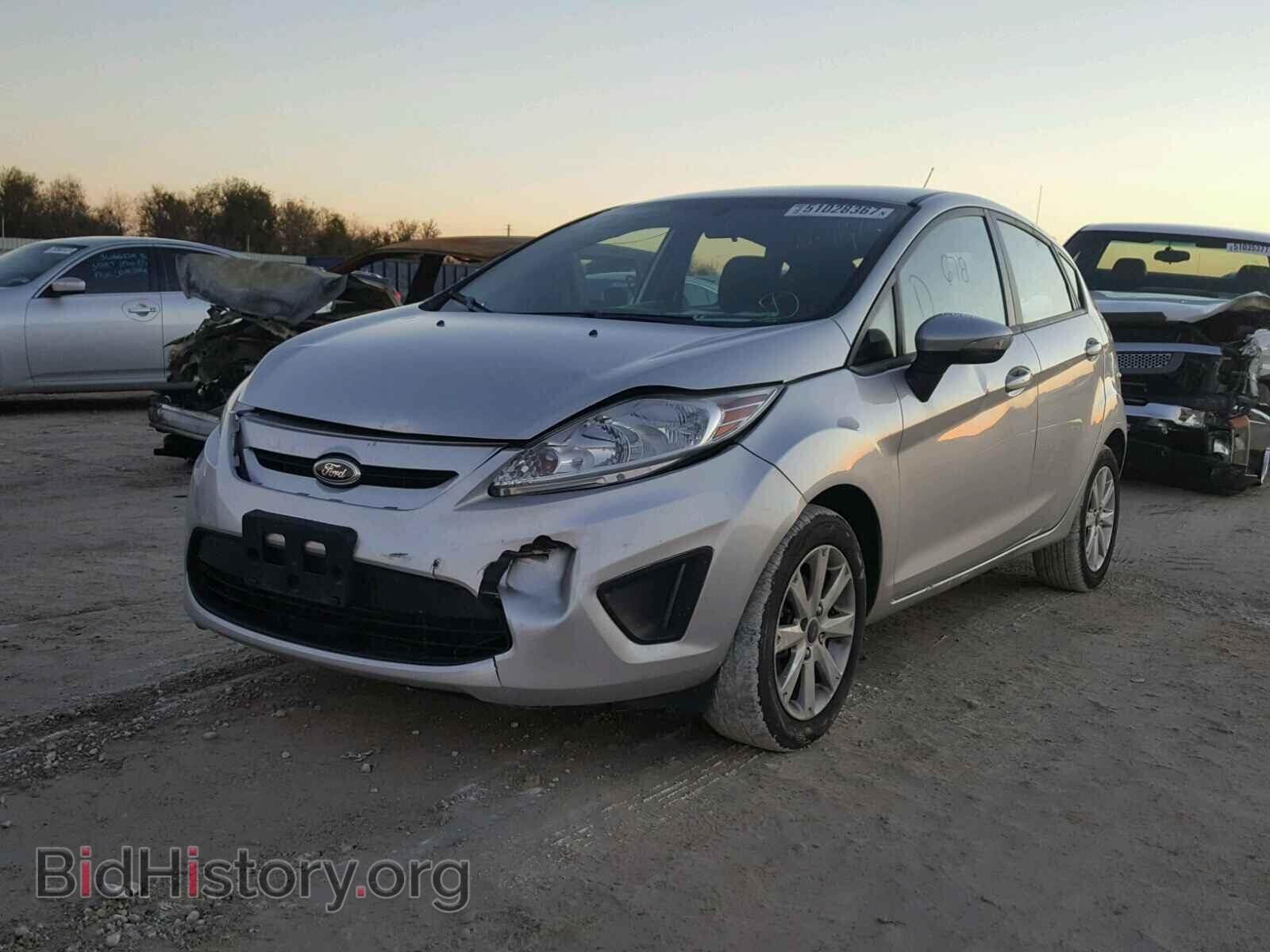 2013 FORD FIESTA - VIN: 3FADP4EJ5DM144299 - Фото 2