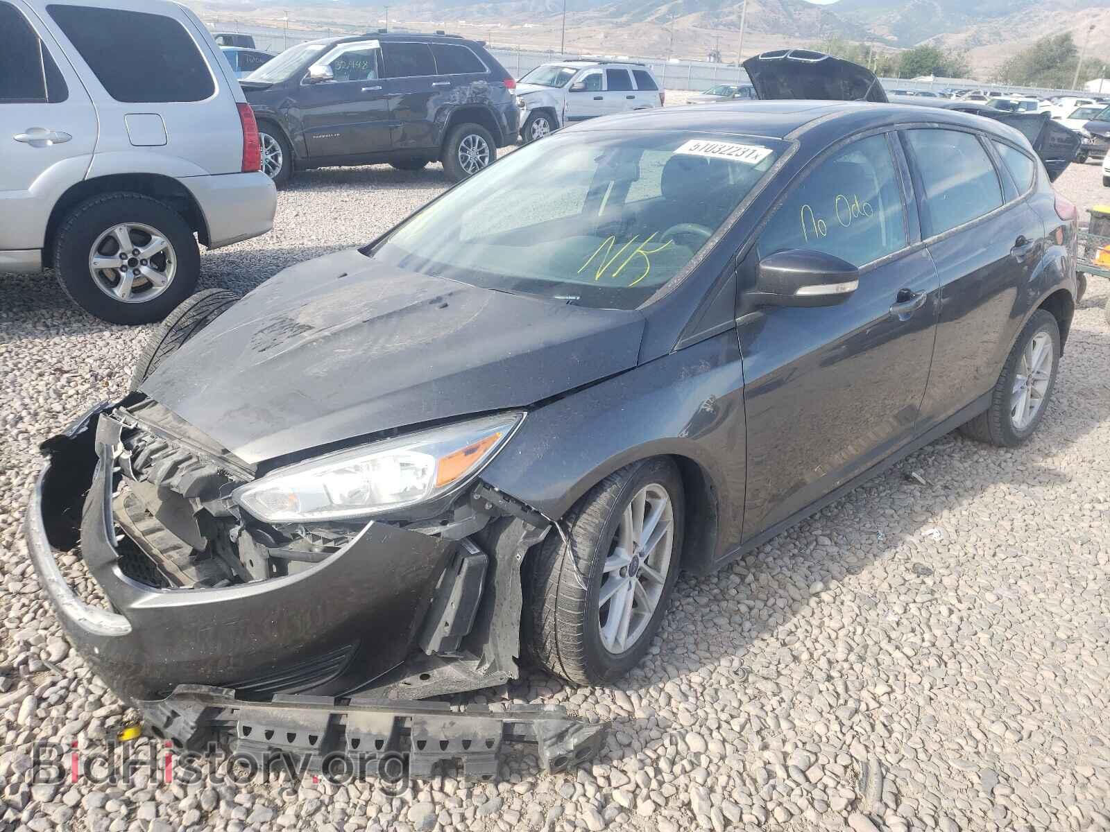 2016 FORD FOCUS - VIN: 1FADP3K21GL364553 - Фото 2