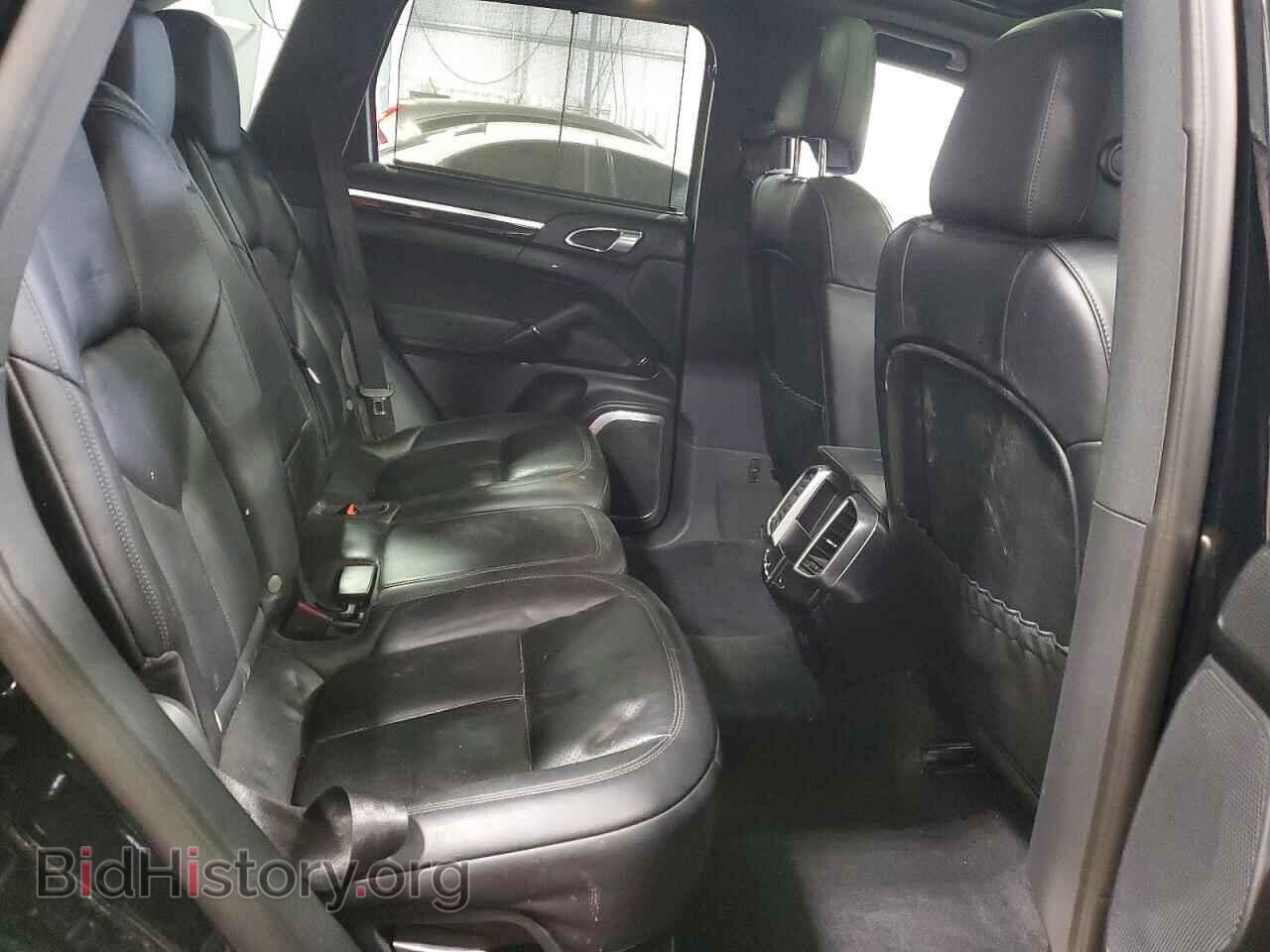 2017 PORSCHE CAYENNE - VIN: WP1AB2A25HLA53361 - Photo 10
