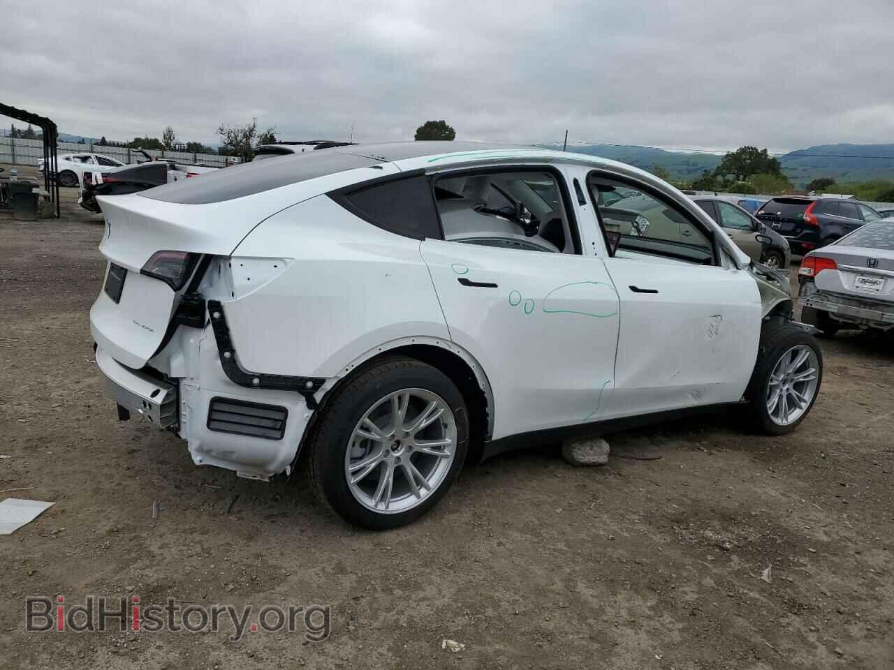 2024 TESLA MODEL Y - VIN: 7SAYGDEE1RF985534 - Фото 3