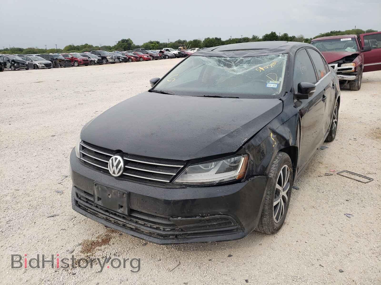 2017 VOLKSWAGEN JETTA - VIN: 3VWDB7AJ4HM324943 - Фото 2