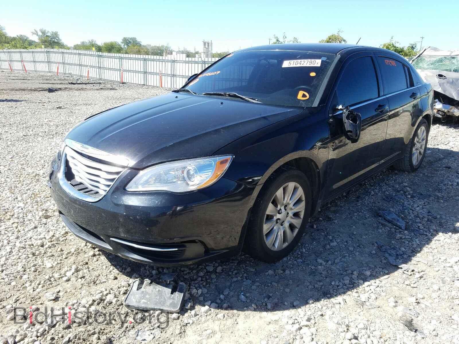 2013 CHRYSLER 200 - VIN: 1C3CCBAB4DN646607 - Photo 2