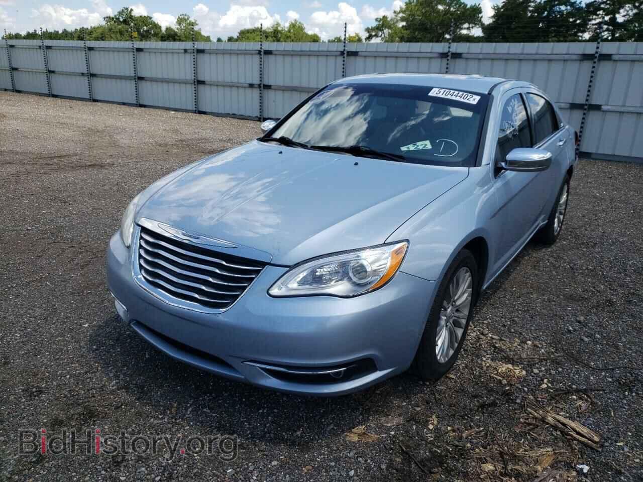 2013 CHRYSLER 200 - VIN: 1C3CCBCG2DN508122 - Фото 2