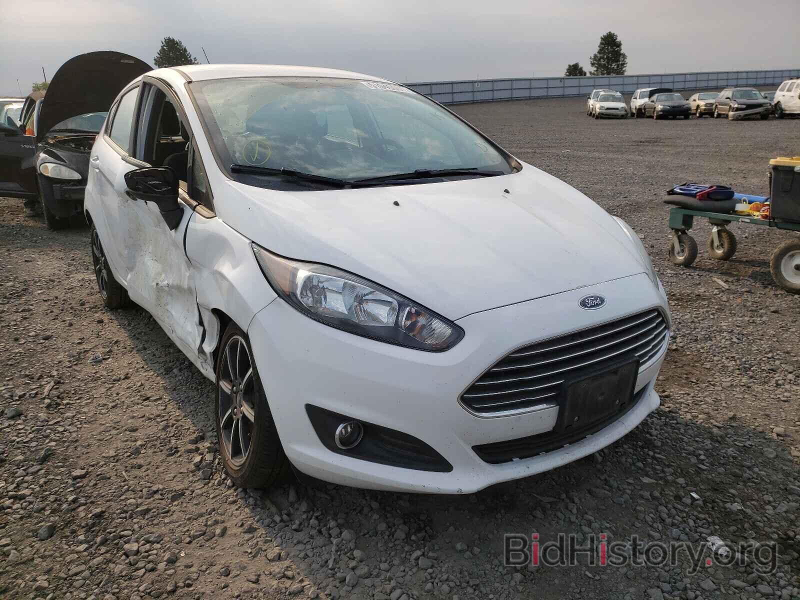 Photo 3FADP4EJ7HM158064 - FORD FIESTA 2017