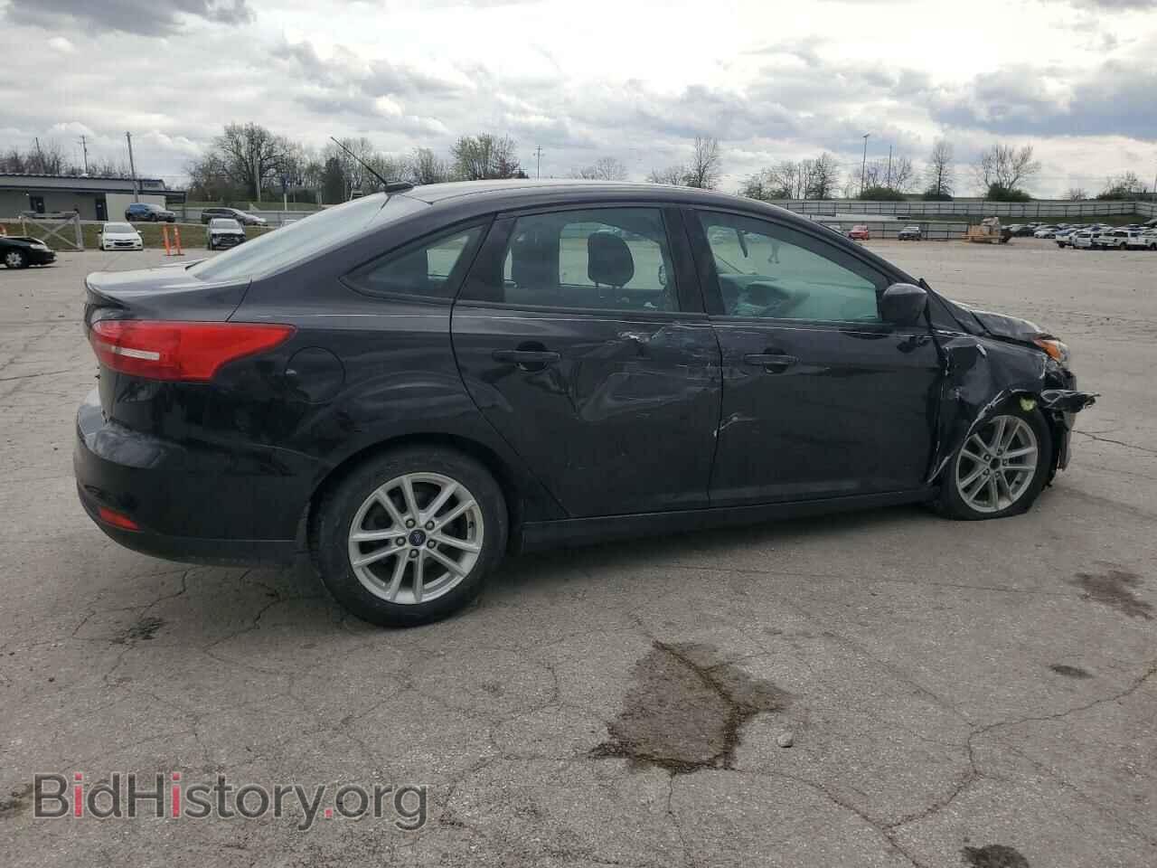 2018 FORD FOCUS - VIN: 1FADP3FE6JL228558 - Фото 3