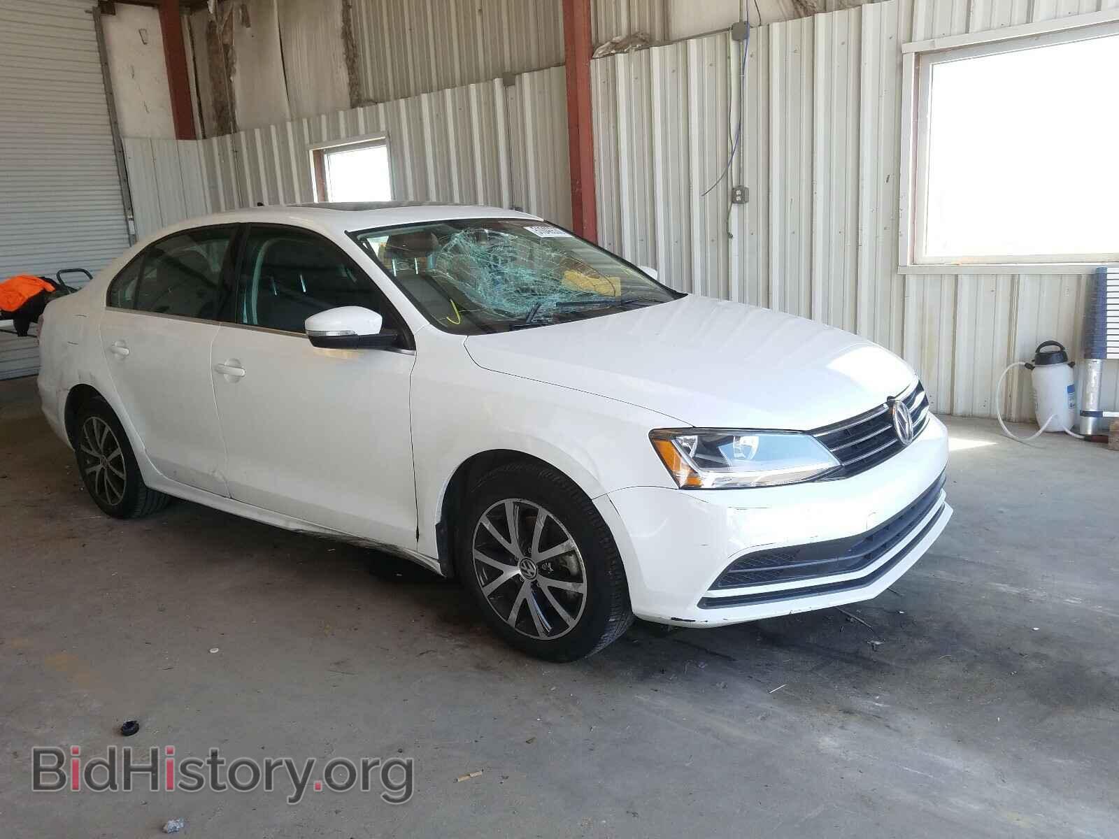 Фотография 3VWDB7AJ4HM335358 - VOLKSWAGEN JETTA 2017