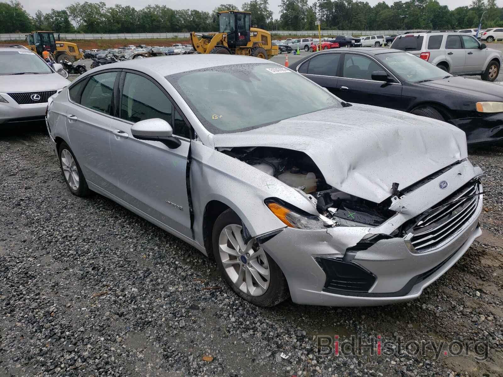 Photo 3FA6P0LU2KR263717 - FORD FUSION 2019