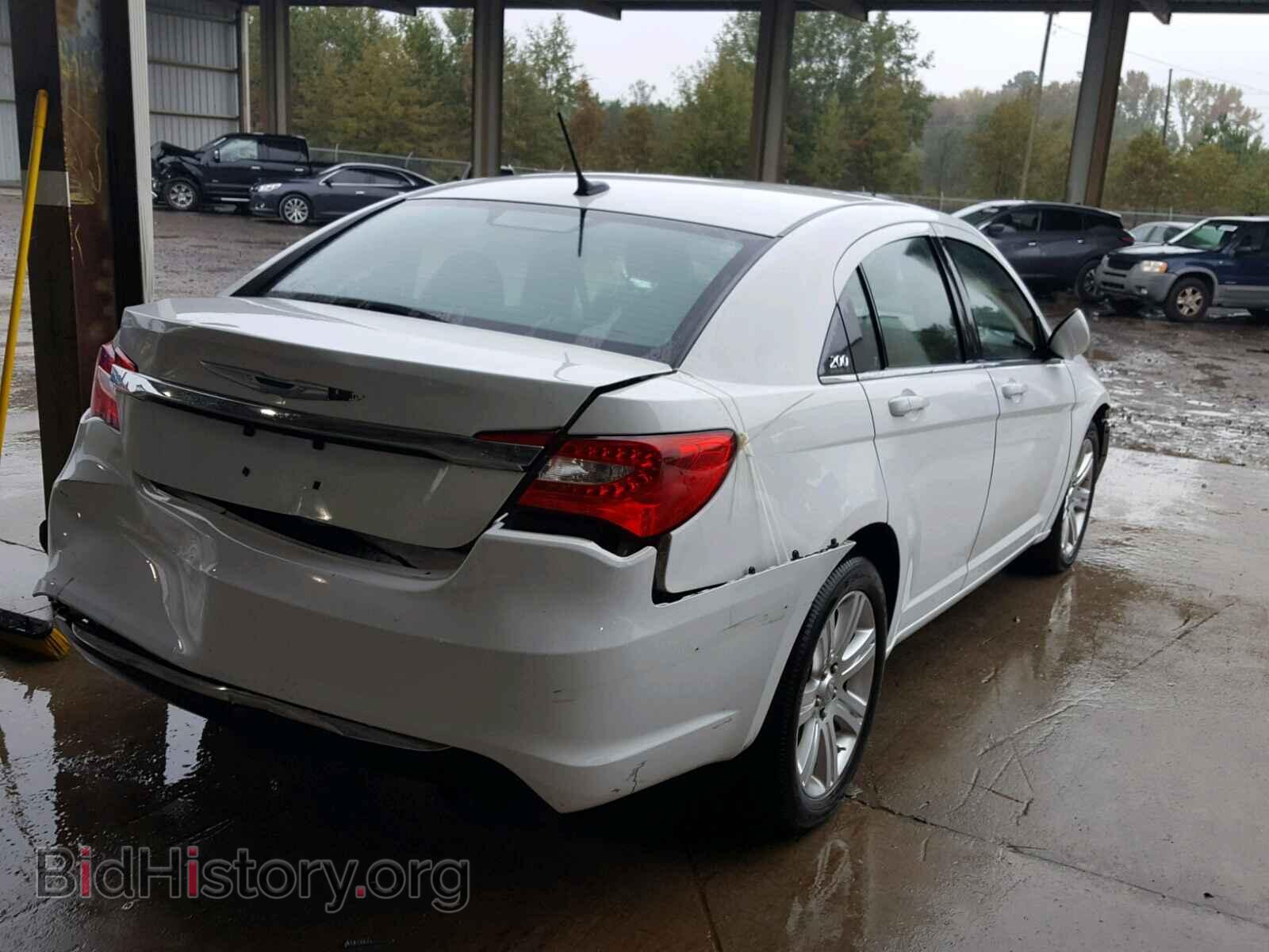 2013 CHRYSLER 200 - VIN: 1C3CCBAB5DN660502 - Фото 4